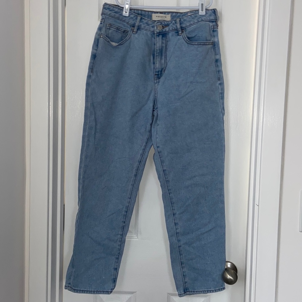 PacSun Light Wash High Waisted Mom Jeans